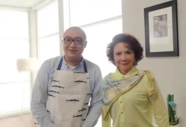 后来,蔡明越来越红火,丁秋星越来越默默无闻,但他们相伴30多年,依然