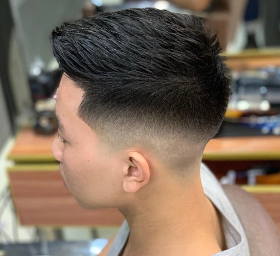 当下最火男士发型19款,蓬松时尚显精神,帅气的男生都在剪