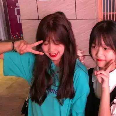 快跟你的憨憨闺蜜换上这个头像吧