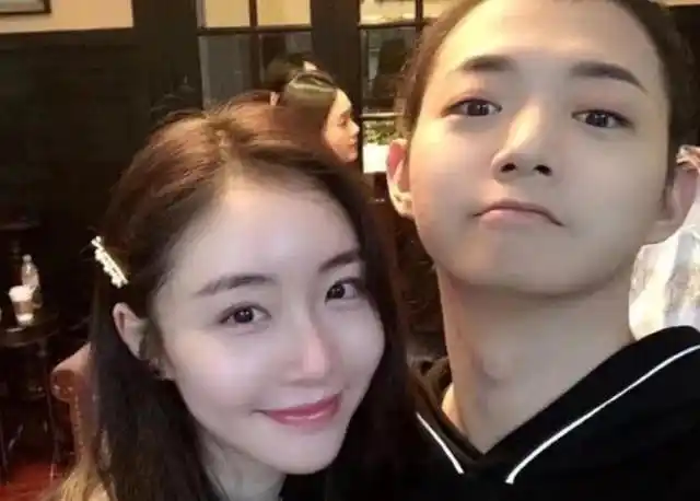 人设崩塌?霍尊大尺度聊天记录曝光 霍尊个人资料经历背景介绍