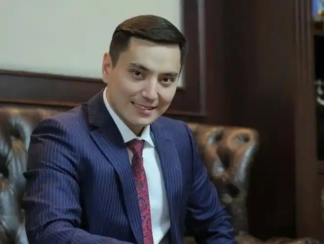 谁是最英俊的哈萨克斯坦男明星?