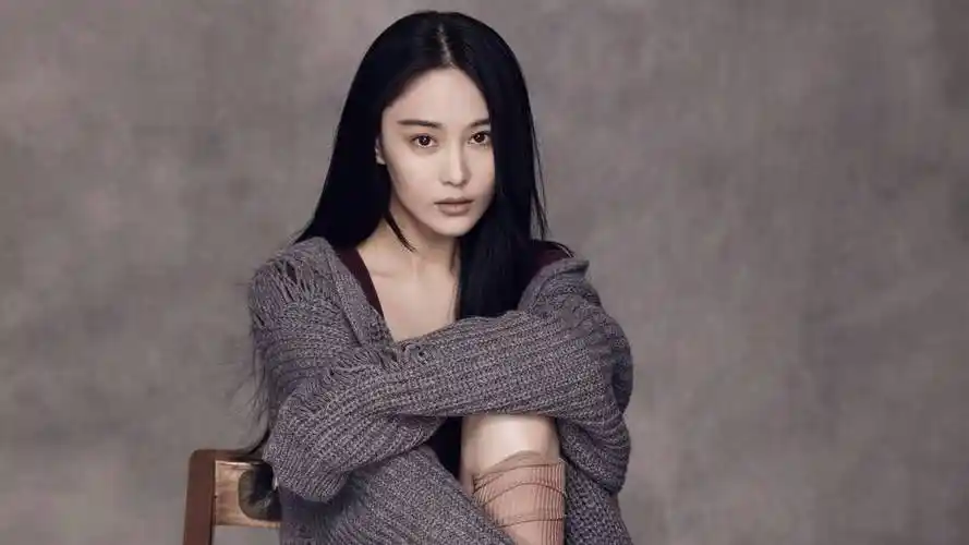 原创张馨予状态绝佳网友直呼认不出是爱情的滋润还是幸福的显现