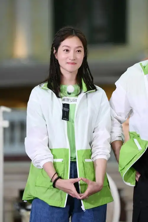 朱亚文奔跑吧携手沈佳妮登场02夫妻同框献综艺首秀