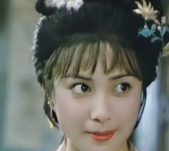 最美妲己傅艺伟两婚两离弃艺从商还被朝阳大妈举报入狱