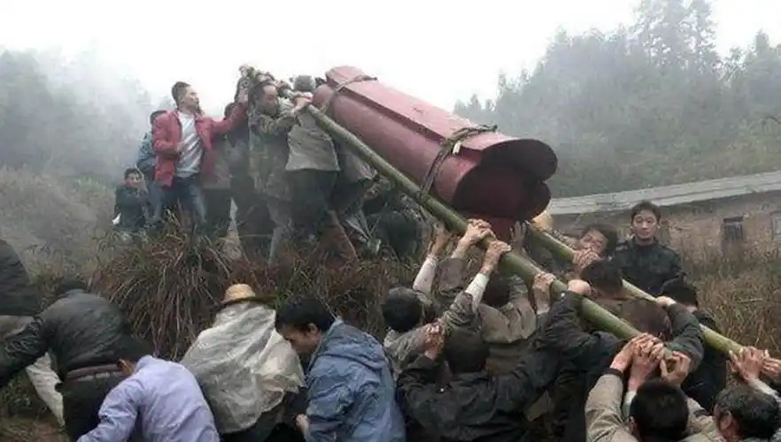 诸葛亮生前为什么要求,他的棺材"往南抬"?原因你想不到!