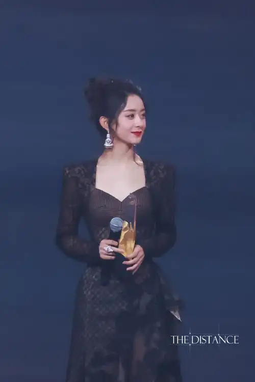 好久不见新的一年[2021],期待你更多的惊喜@赵丽颖