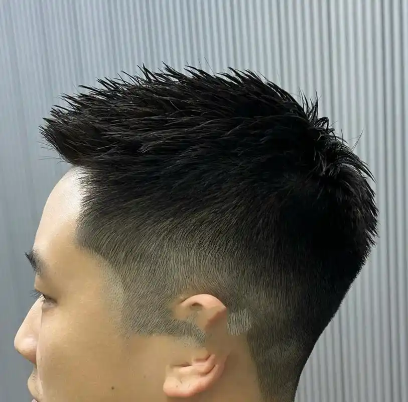 男生发型 凌乱短前刺 男生发型 凌乱短前刺 #男生发型# #今日发型