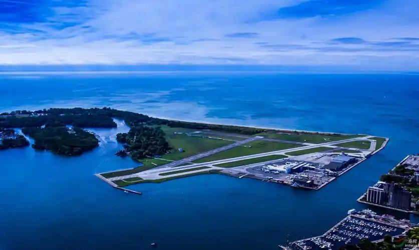 多伦多海上小型机场
