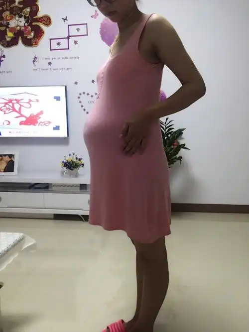 热 快要生的宝妈发大肚照,我来猜男女