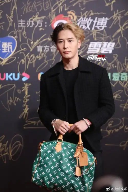 微博音乐盛典#×  王嘉尔 jackson wang压轴登场的 jackson