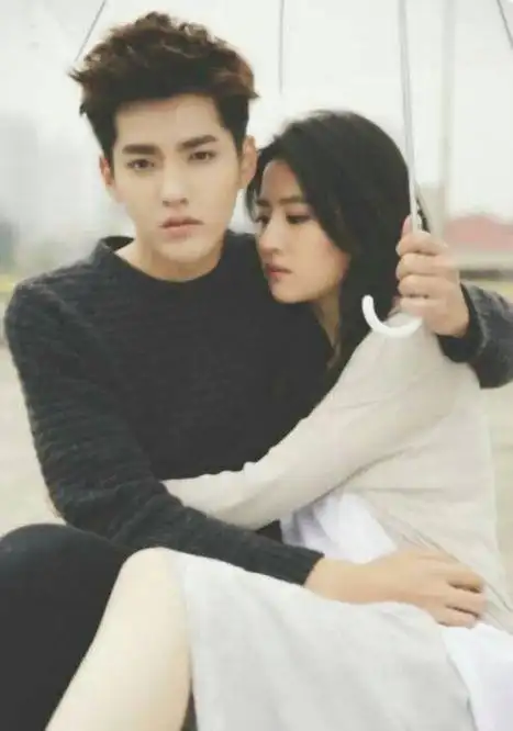 刘亦菲谈和吴亦凡拍吻戏有阴影
