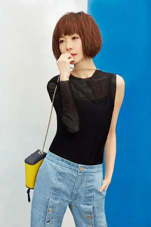 鲁豫最新时尚写真曝光