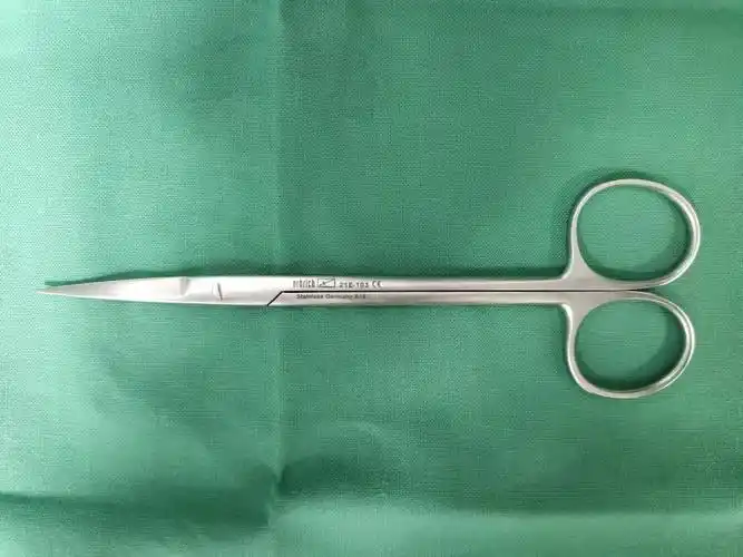 手术人员(第7章)和手术器械(第2章及第8章)的无菌技术