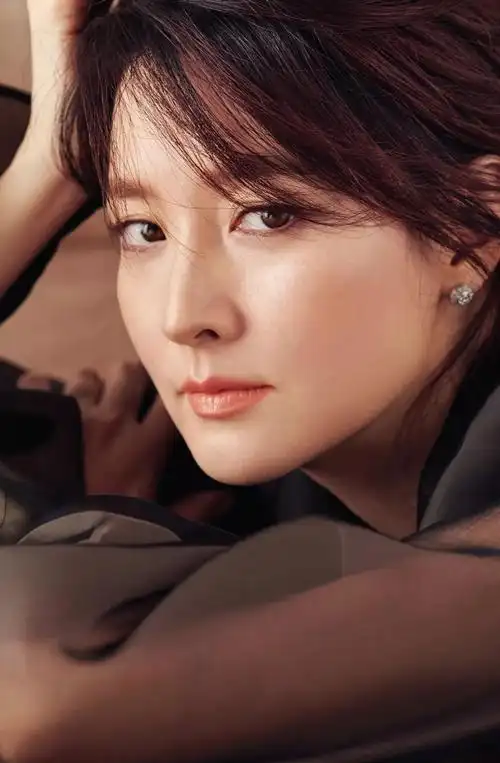 冻龄女神李英爱空降新世界大丸百货,现场更有壕礼送!_whoo