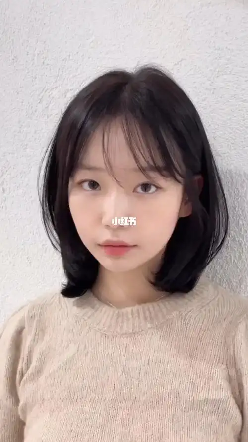 超级显脸小还减龄的齐肩短发女孩