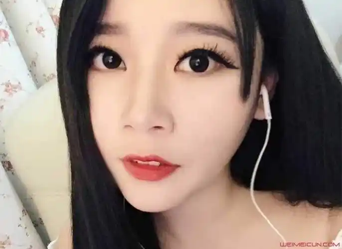 萌面酥真容曝光 萌面酥的真实照片