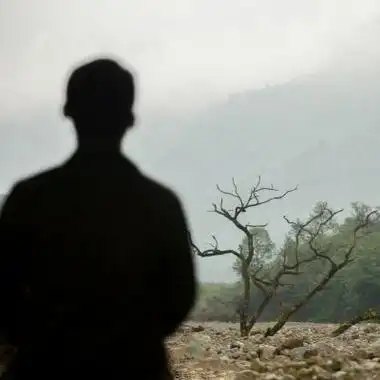 给人安全感的很有气质的男生背影头像来啦,成熟魅力的男生赶快换上这