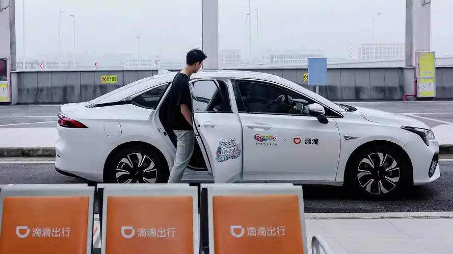 车 两厢 汽车 2301_1294