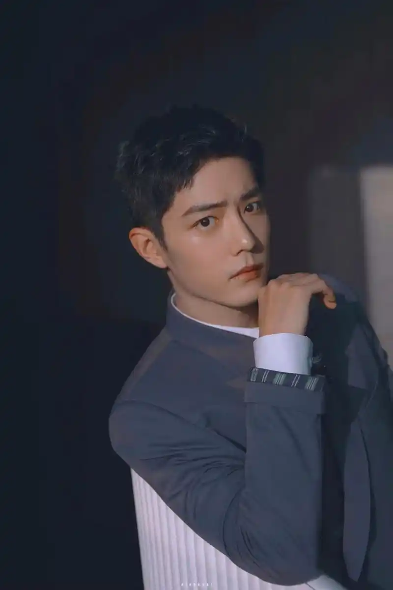 肖战的寸头狠狠地戳中我的心房!95#肖战