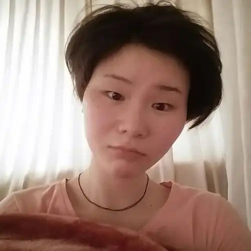 女生剪了短发之后发现巨丑是什么体验
