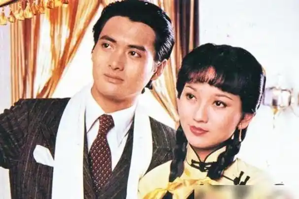 前不久,民国顶流电视剧《上海滩》也被传出翻拍的消息,当得知这则消息