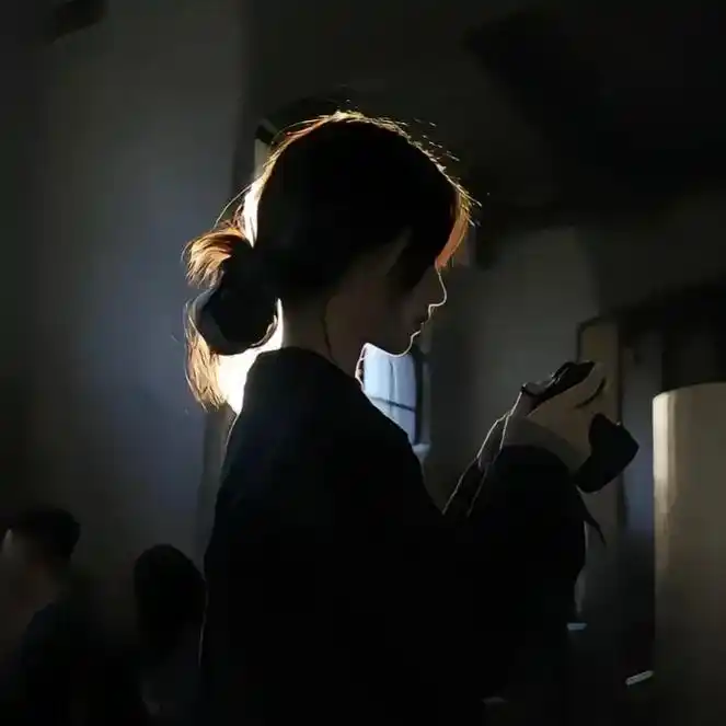 女生头像霸气超拽高冷黑暗图文 - 抖音