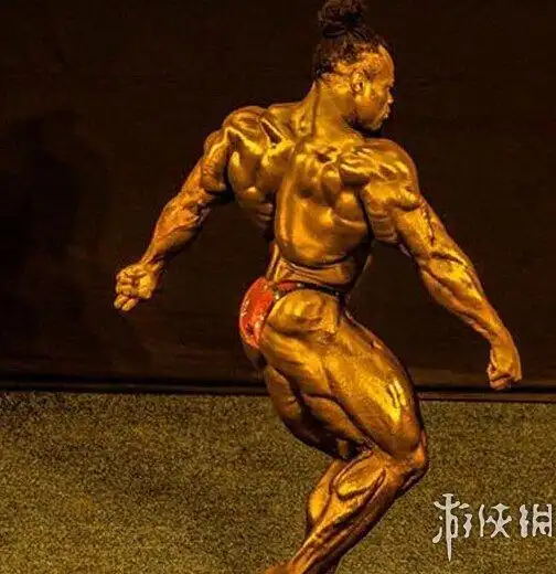 健美冠军晒近照肌肉横布 网友:吓尿!简直是筋肉人