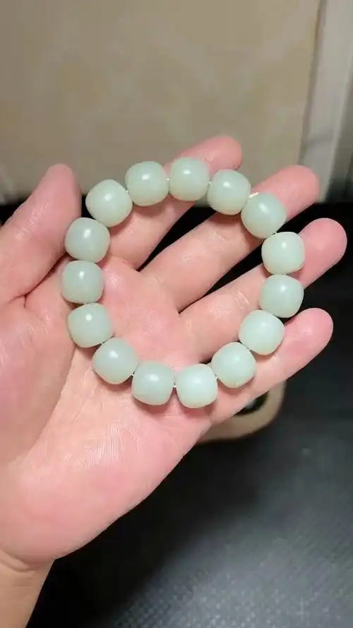 且末青白玉手链