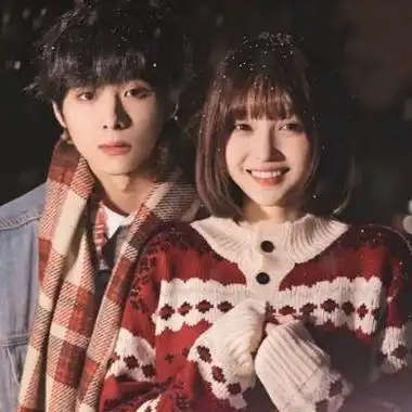 高清真人情头一左一右两张图片浪漫温馨情侣最新头像图片大全