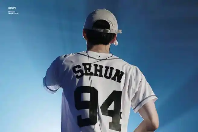 吴世勋 × 背影鲨手#吴世勋#背影也心动的风神大人