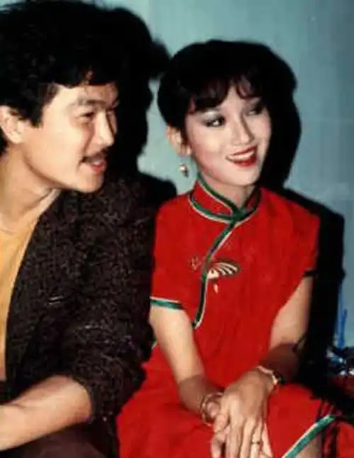 赵雅芝与老公罕见旧照曝光,原来黄锦燊是这样追到女神的!
