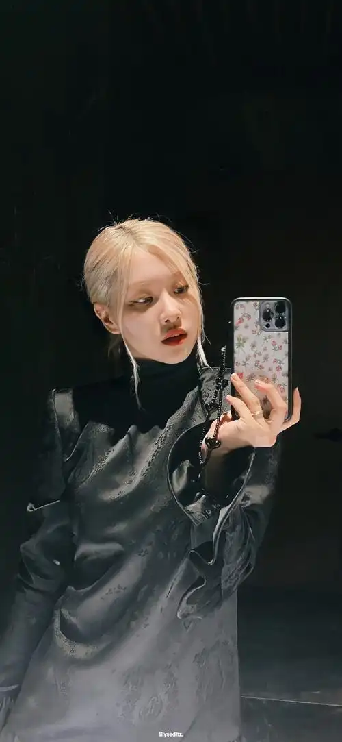 lilyseditz90招新公告朴彩英_rosepark99ros07官方sns/微博账号