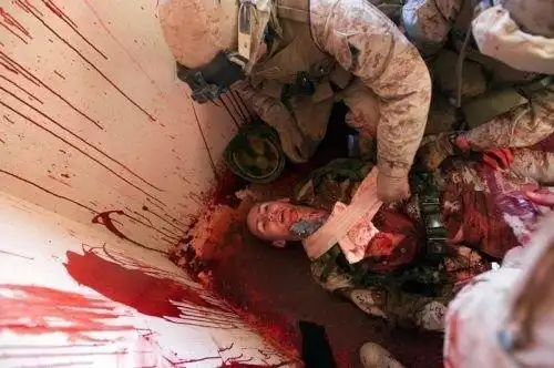美军救援演练现场超"血腥"