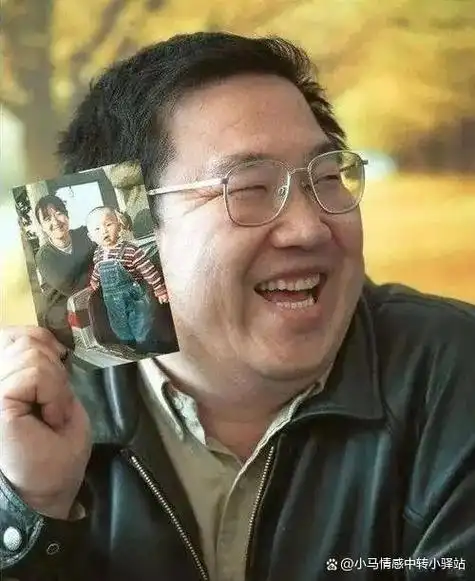 著名演员梁天:帮离世的哥哥梁左还债,同行曝他与妻子早已离婚