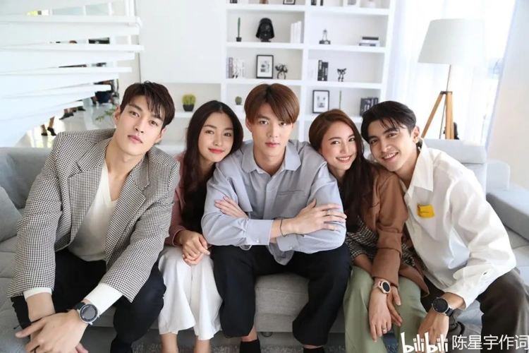 泰剧《珠光璀璨》开播:三台人气cp档pon nawasch和bua nalinthip二搭