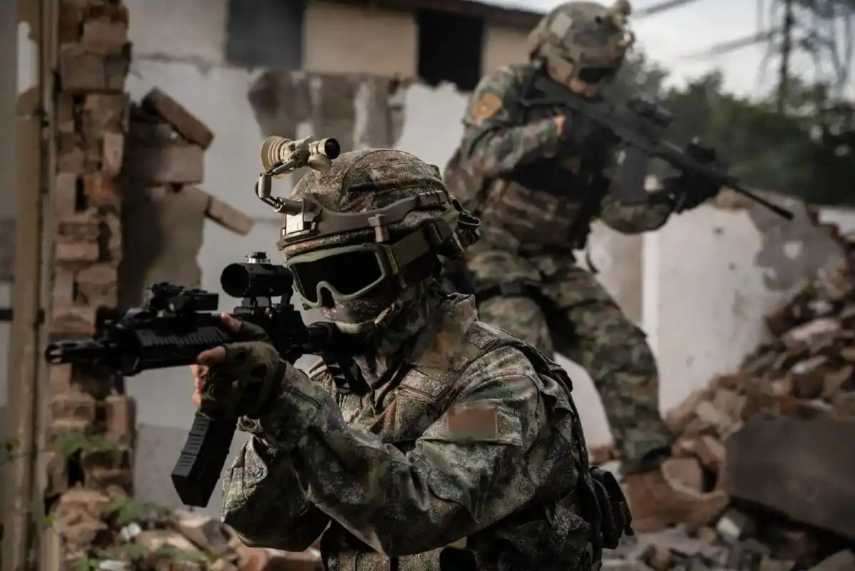 特种部队#特种兵 中国陆军特种部队是来自地狱的勇士,神明不 - 兑音