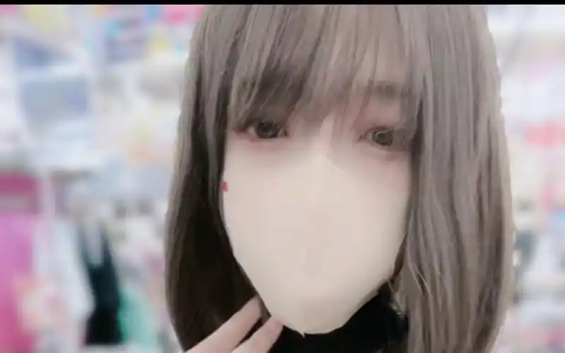 女装大佬:我不是,但女装有点小(可爱)