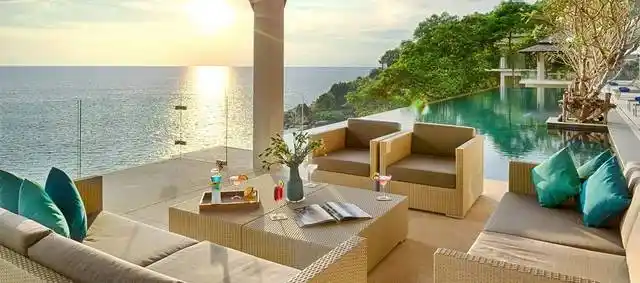 看世界 · 旅行 | 碧海边蓝天下,找座"秘密"别墅私享与世隔绝的惬意