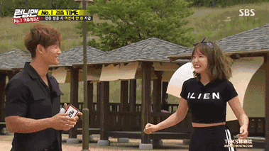 无法抵挡洪真英的诱惑,可爱一对