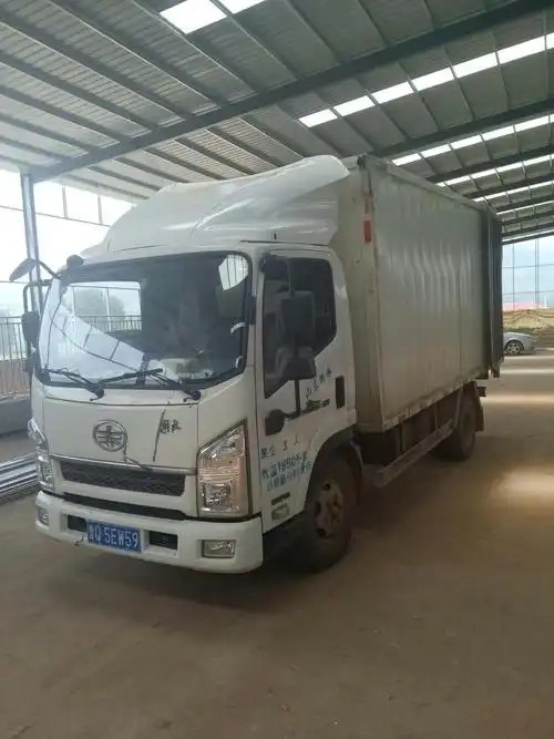 7万元 基本信息 类型:厢式货车 品牌:解放 来源:个人 首次上牌:2616