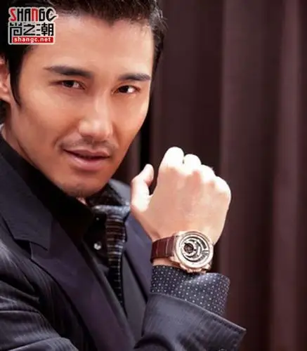 胡兵初恋女友包海青资料照片 一代名模如今出家为尼