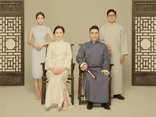 陈冰七夕节晒4人全家福感动父母爱情爆被虐狗