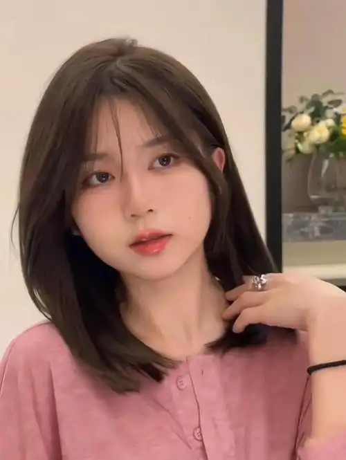 换了一个妈妈都夸的发型,锁骨发长度真的很重要!_网易订阅