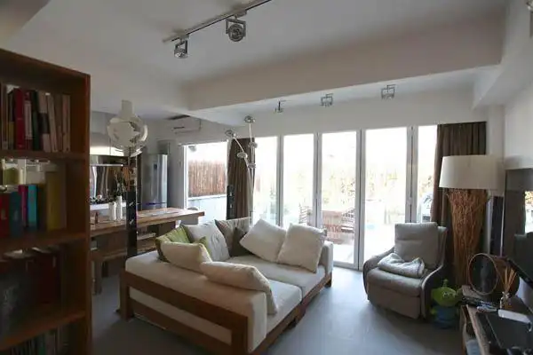 香港现代简约住宅 来自城市的悠然安闲(组图)