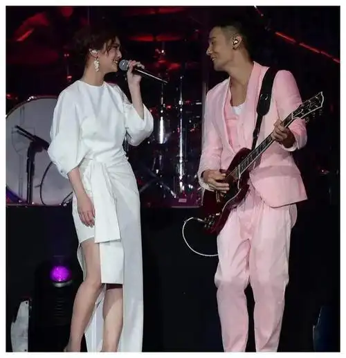 李荣浩与杨丞琳热度飙升成为热门话题