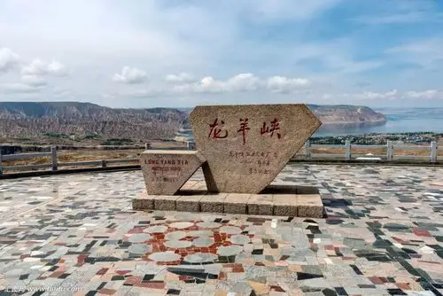 活动丨在彩色的氛围中感受体育的欢乐!龙羊峡小镇彩色点燃全民热情!