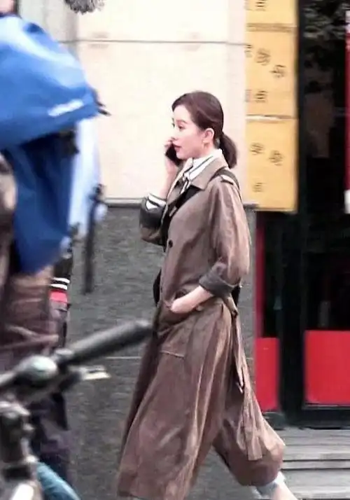 但是前段时间,曝光了一组剧透图,只见刘诗诗梳着温婉的低马尾,身