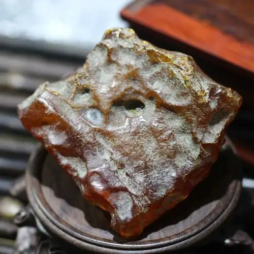 可做雕刻摆件纯天然乌克兰大琥珀原石 123.6克