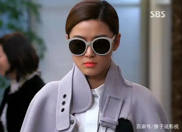 千颂伊时隔五年依旧是宝藏女孩,原来傻白甜早就不流行了