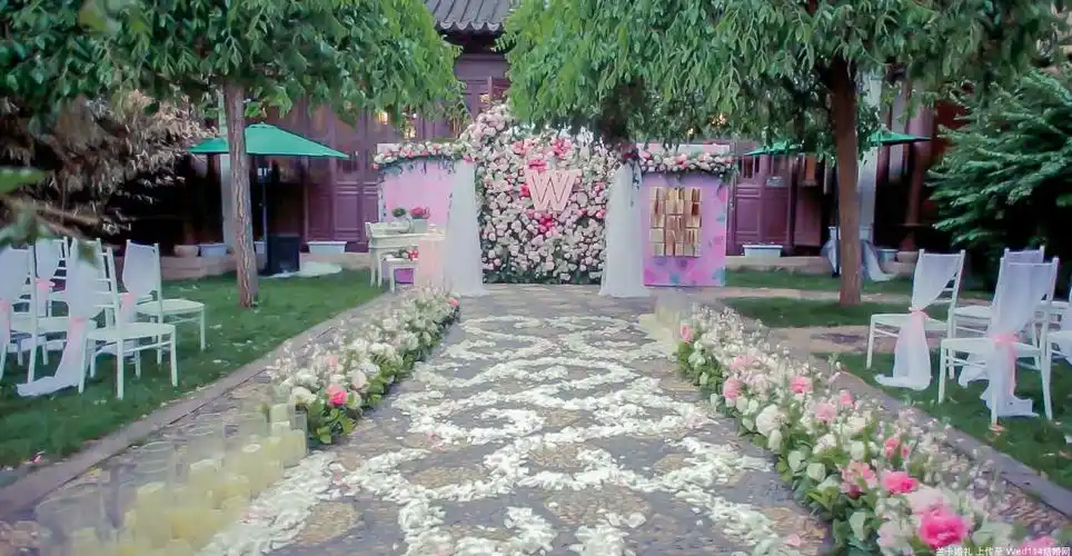 庭院户外婚礼